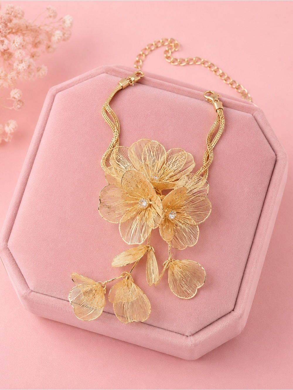 Zara Kate Middleton Famous Cascading Floral Necklace